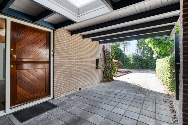 Photo 45 of Meester Holtropstraat 10