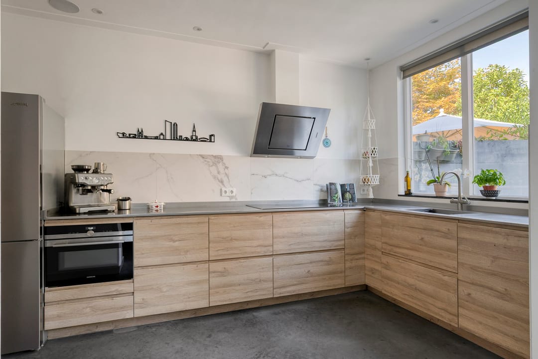 Photo 17 of Zeelsterstraat 82-D