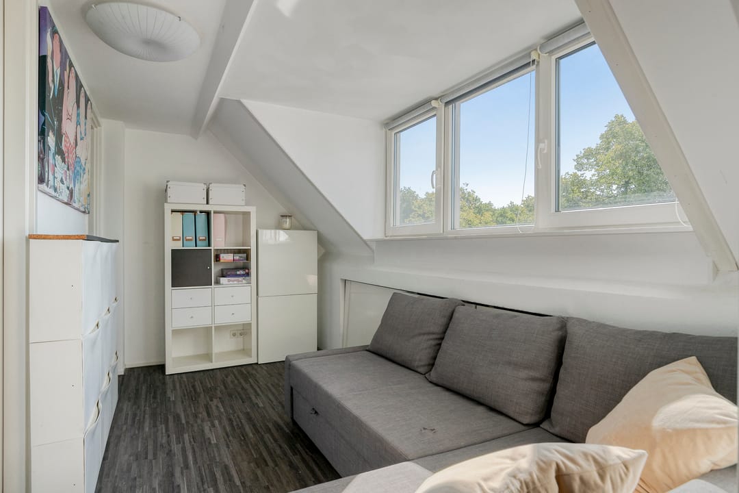 Photo 32 of Zeelsterstraat 82-D