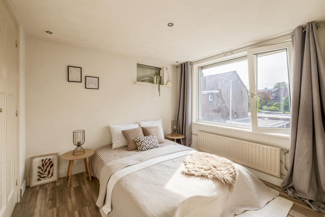 Photo 37 of Jacob Roggeveenstraat 21