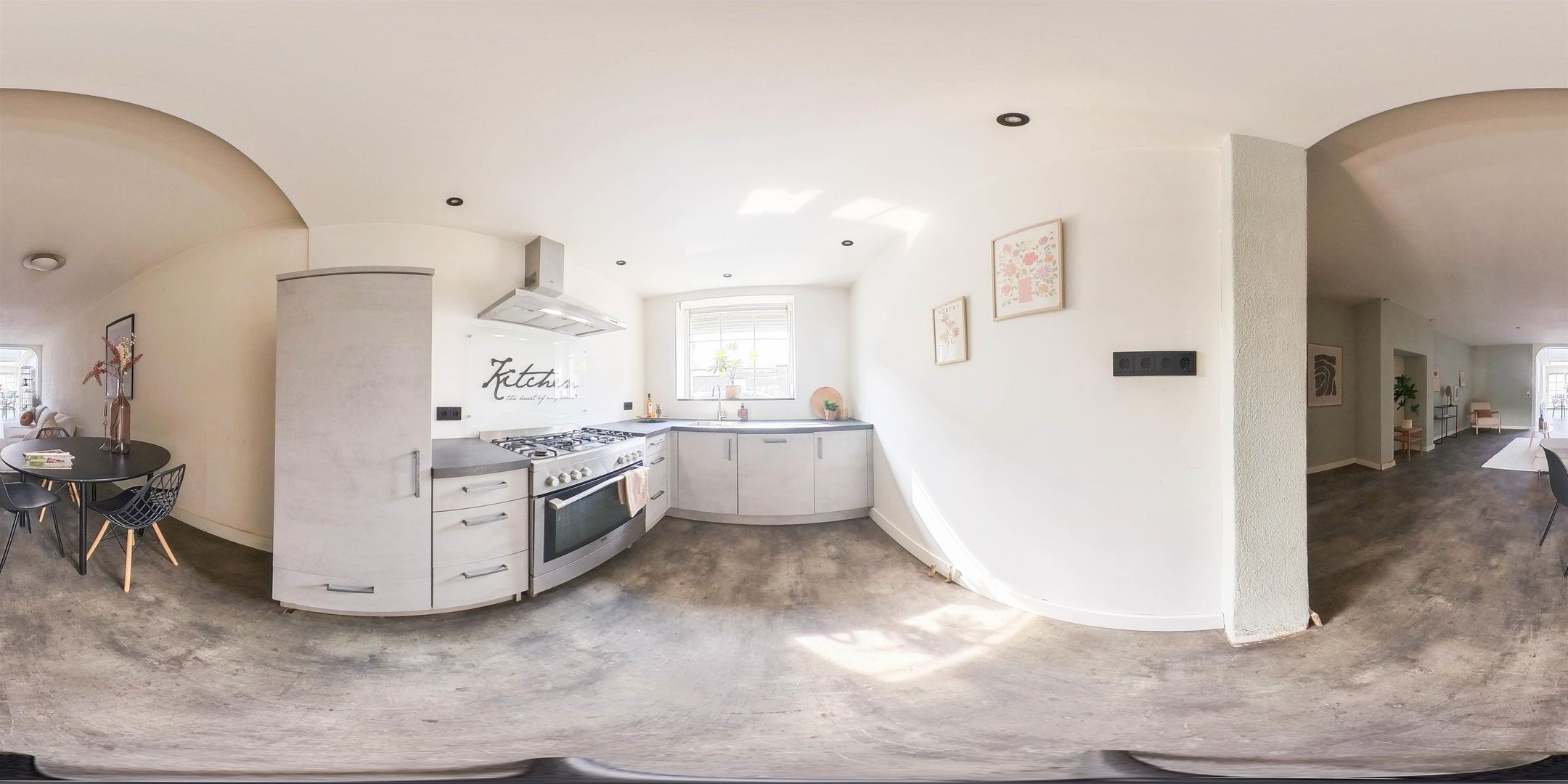 Photo 57 of Jacob Roggeveenstraat 21