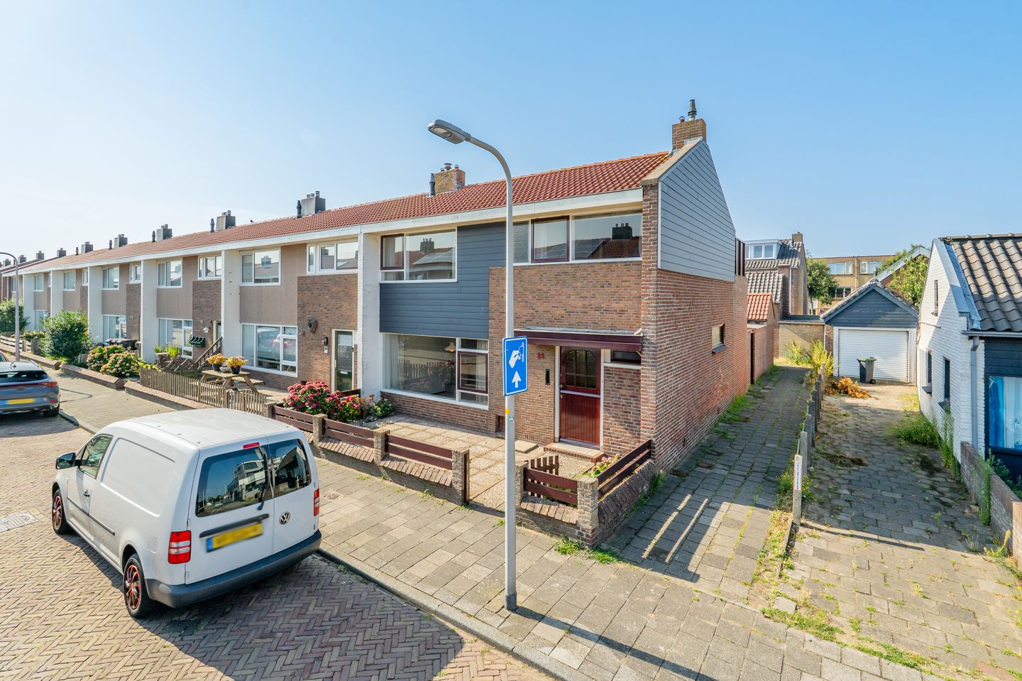 Photo 44 of Irenestraat 23