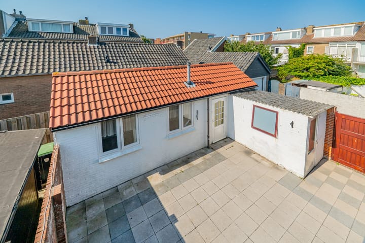 Photo 48 of Irenestraat 23