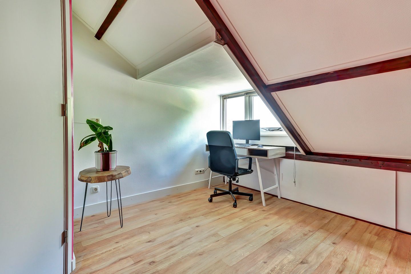 Foto 29 van Padangstraat 83