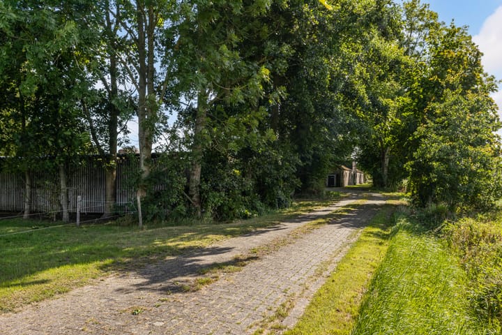 Foto 50 van Riebroekseweg 35