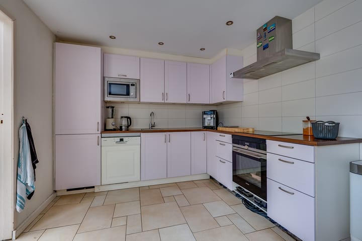 Photo 3 of Julianastraat 28