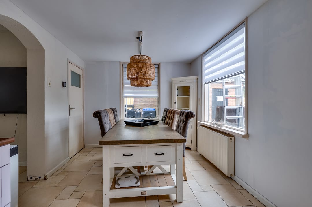 Photo 16 of Julianastraat 28