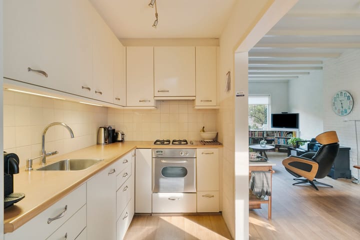 Foto 8 van Jan van Galenstraat 3