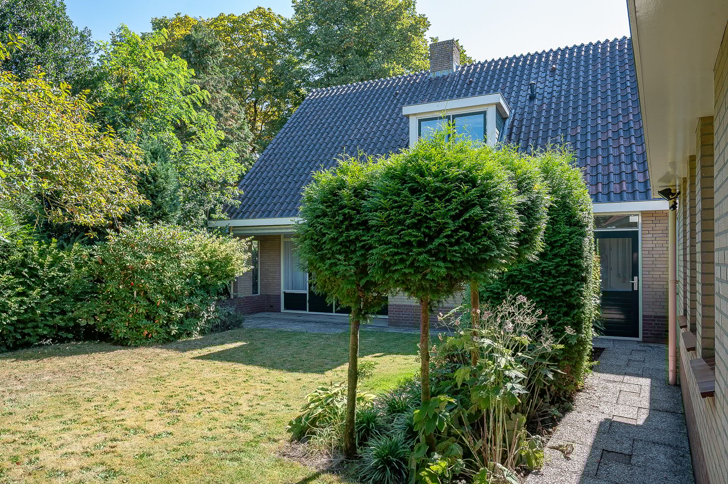 Foto 34 van Ruurloseweg 2