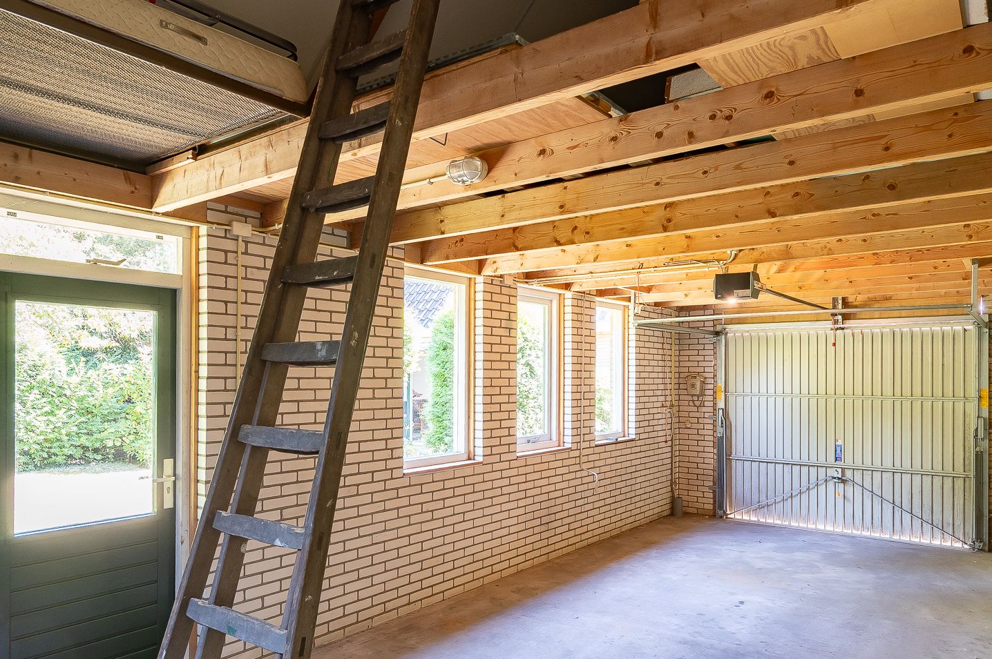 Foto 40 van Ruurloseweg 2