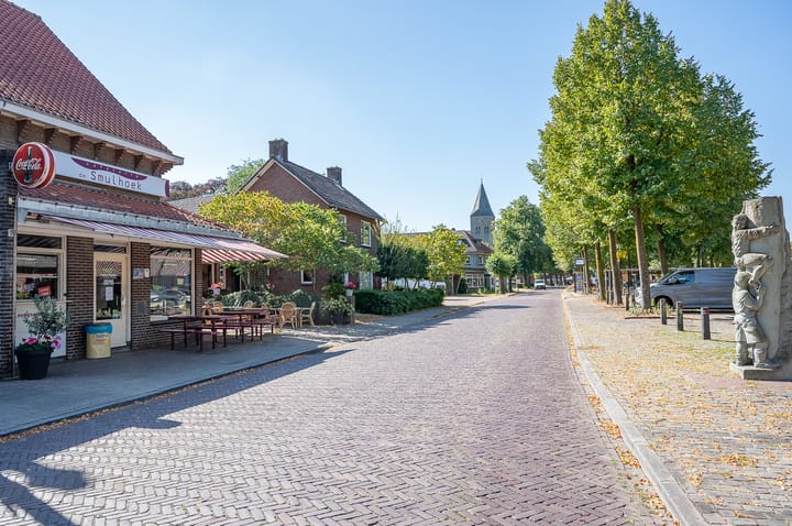 Photo 42 of Ruurloseweg 2