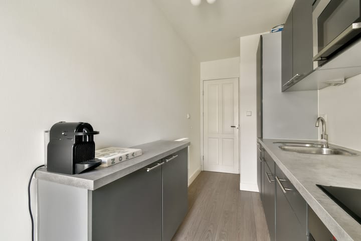 Foto 12 van Balthasar Floriszstraat 9-3