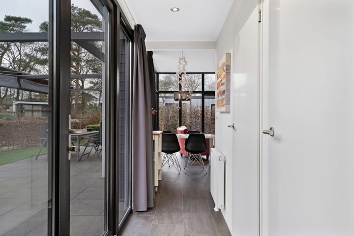 Photo 7 of Vijverlaan 1-JB20