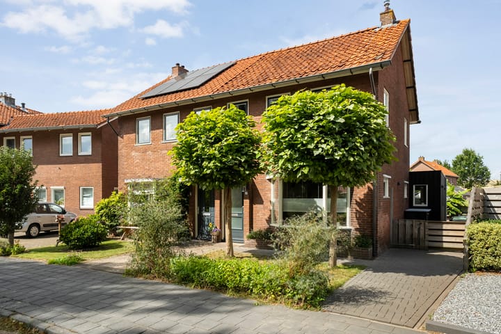 Photo 1 of Mr. Hillebrand Tuttelstraat 7