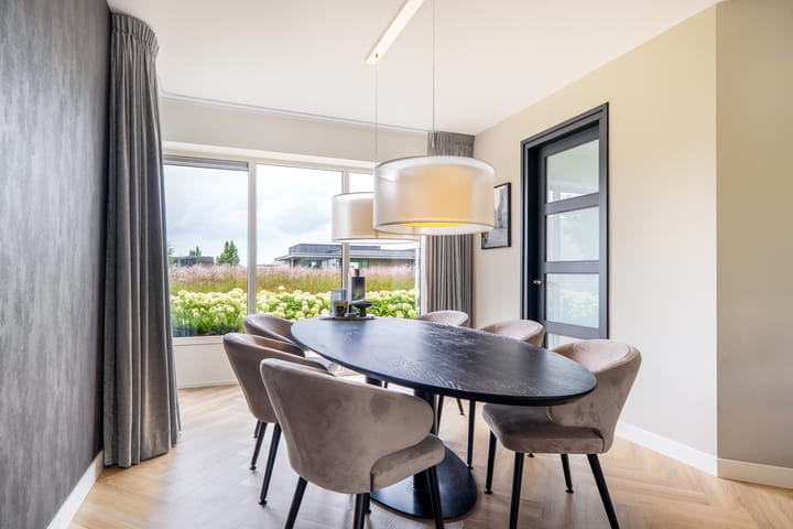 Photo 23 of Freya 11