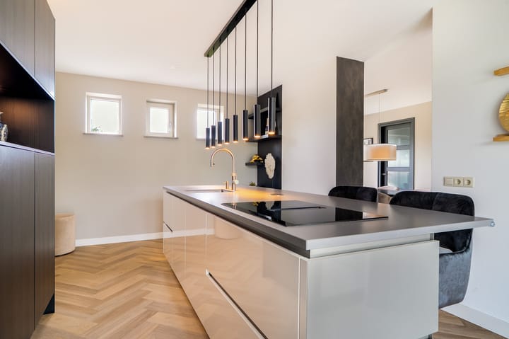 Photo 30 of Freya 11