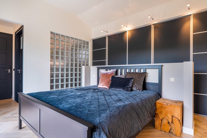 Photo 39 of Freya 11