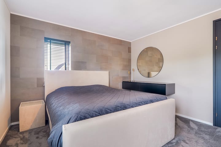 Photo 46 of Freya 11