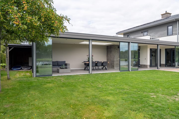 Photo 63 of Freya 11