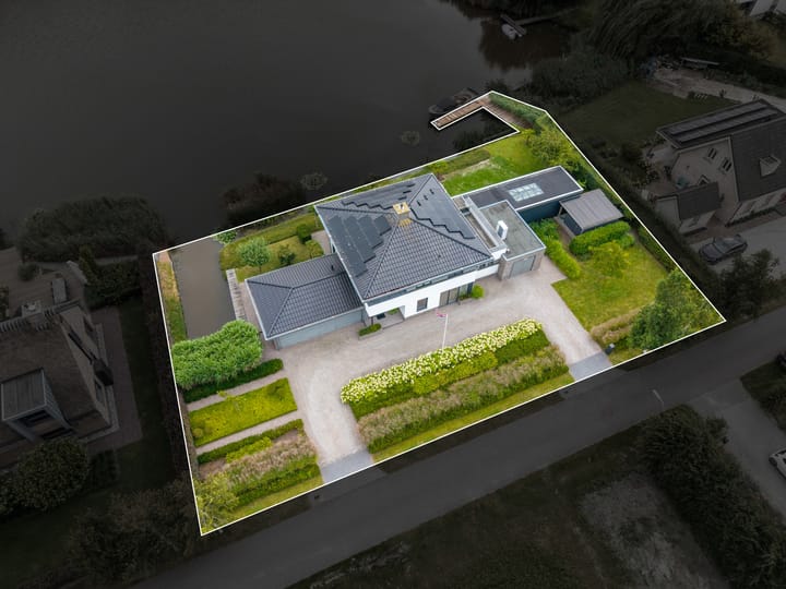 Photo 70 of Freya 11