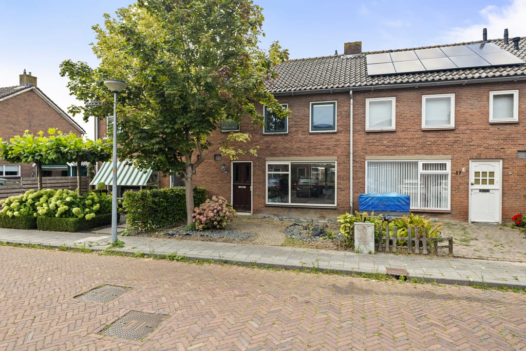 Photo 1 of Van Steenstraat 35