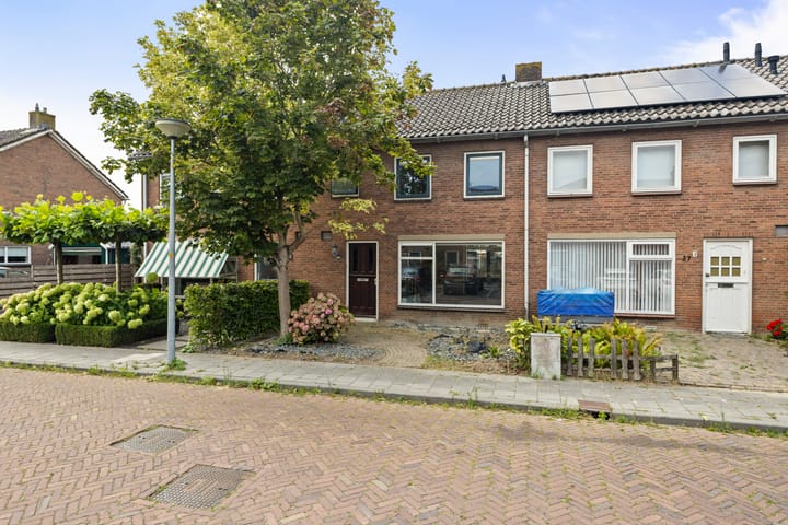 Foto 1 van Van Steenstraat 35