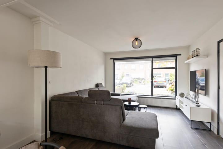 Foto 9 van Van Steenstraat 35