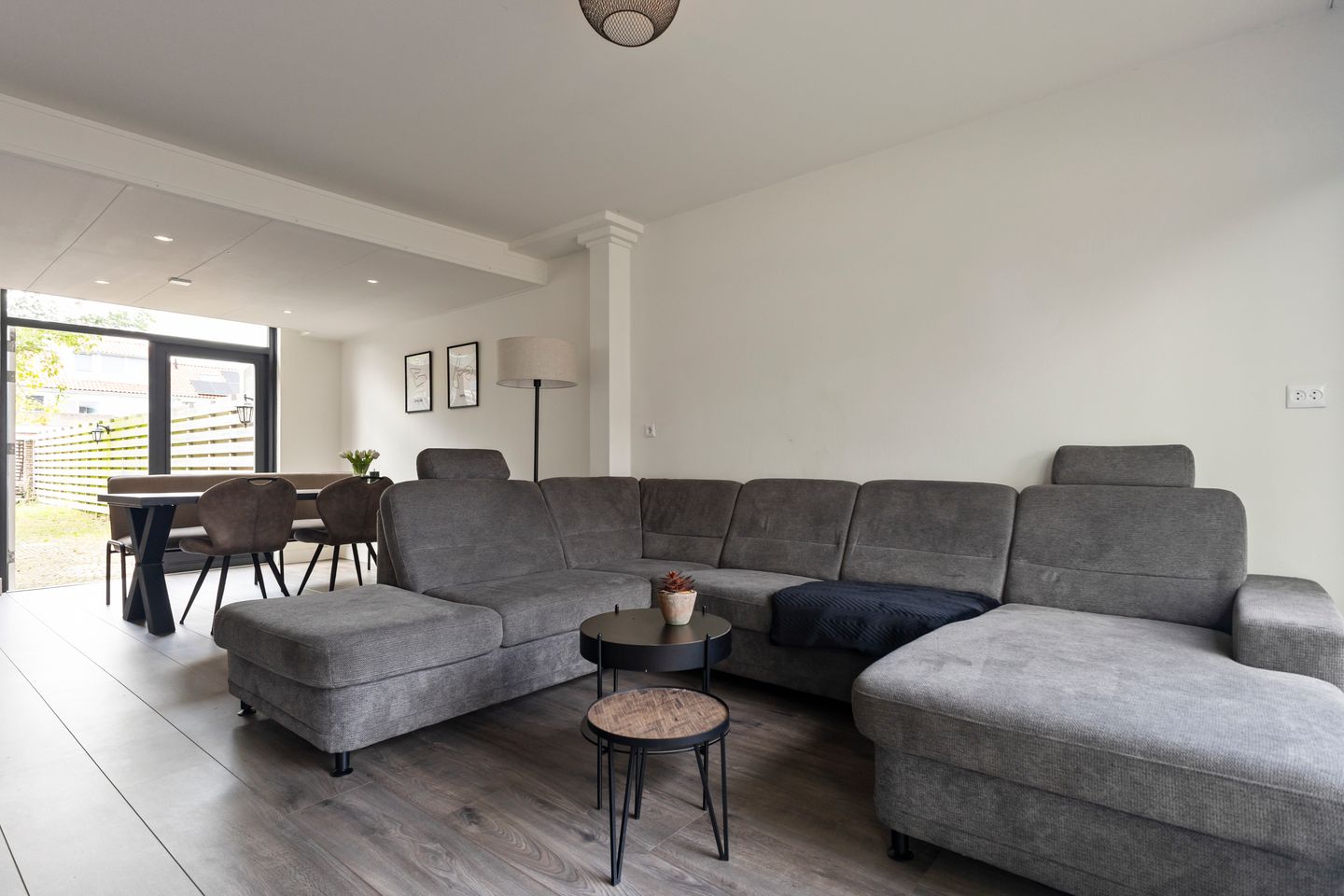 Photo 10 of Van Steenstraat 35