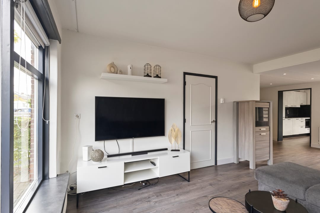 Photo 11 of Van Steenstraat 35