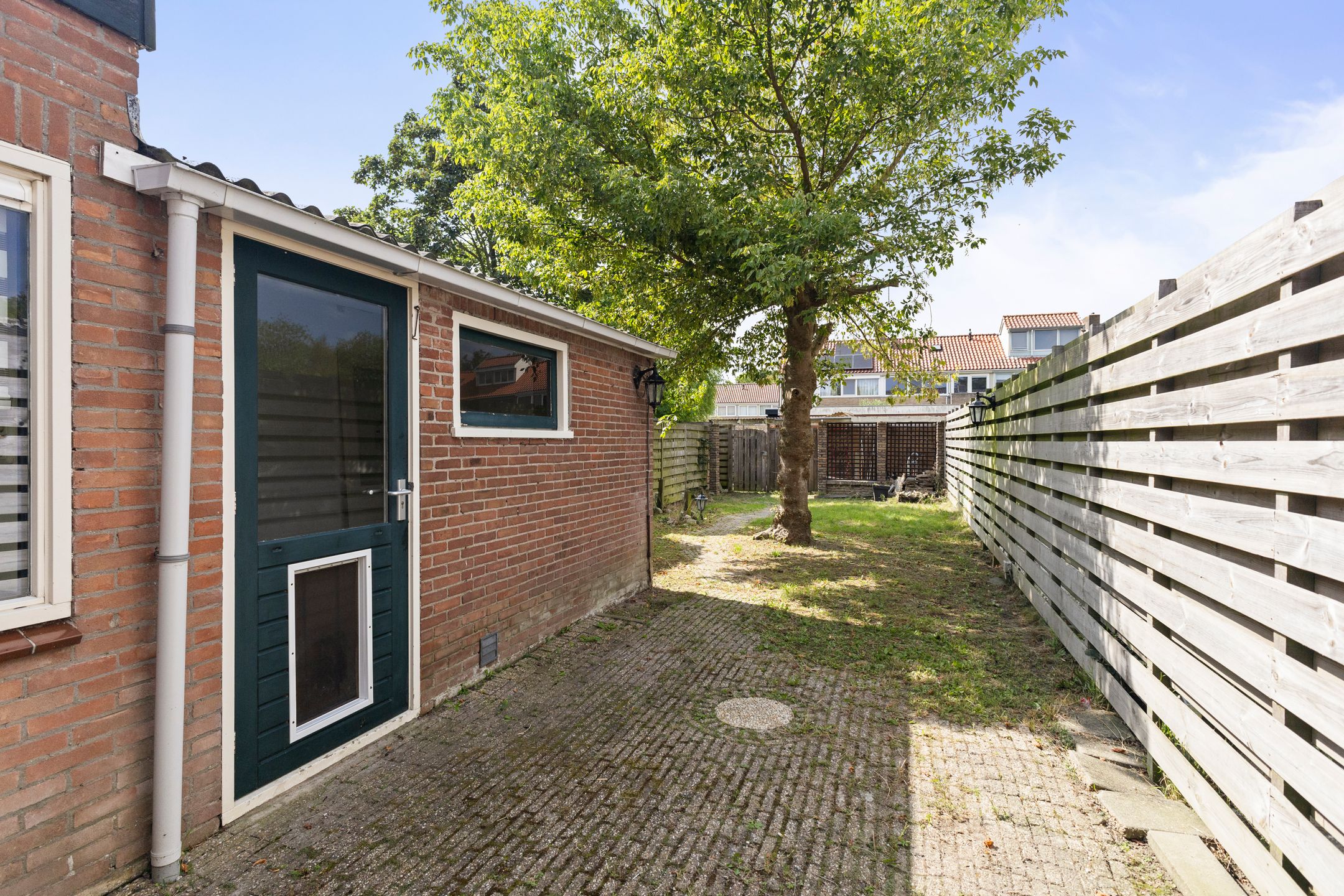 Photo 21 of Van Steenstraat 35