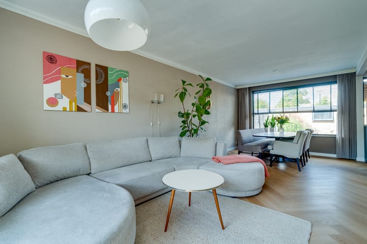 Photo 11 of Burgemeester van Trichtlaan 2