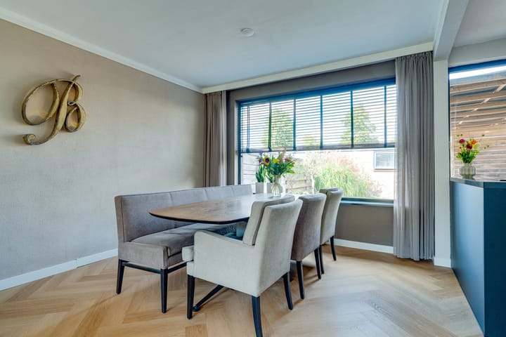 Photo 13 of Burgemeester van Trichtlaan 2