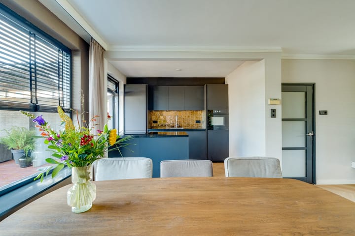 Photo 14 of Burgemeester van Trichtlaan 2