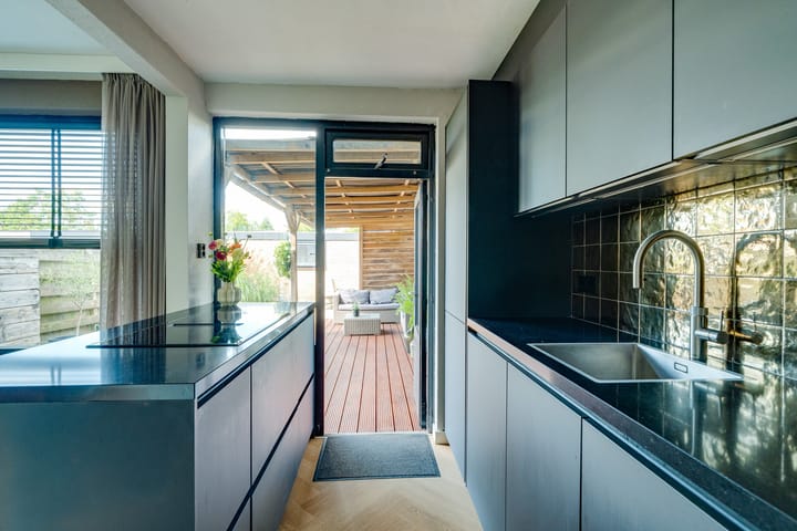 Photo 18 of Burgemeester van Trichtlaan 2