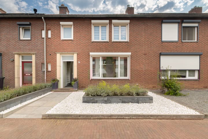 Photo 1 of Tuinstraat 18