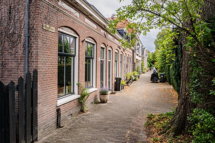 Foto 28 van Kerkplein 8