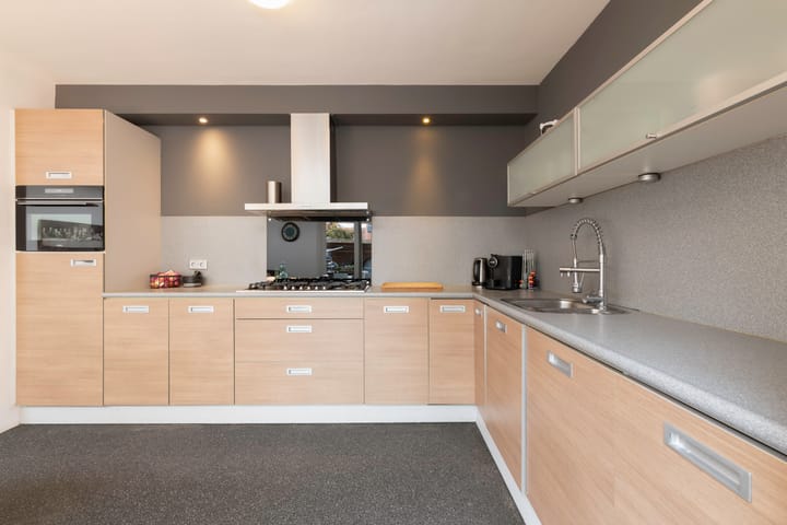 Photo 14 of Tuinstraat 18