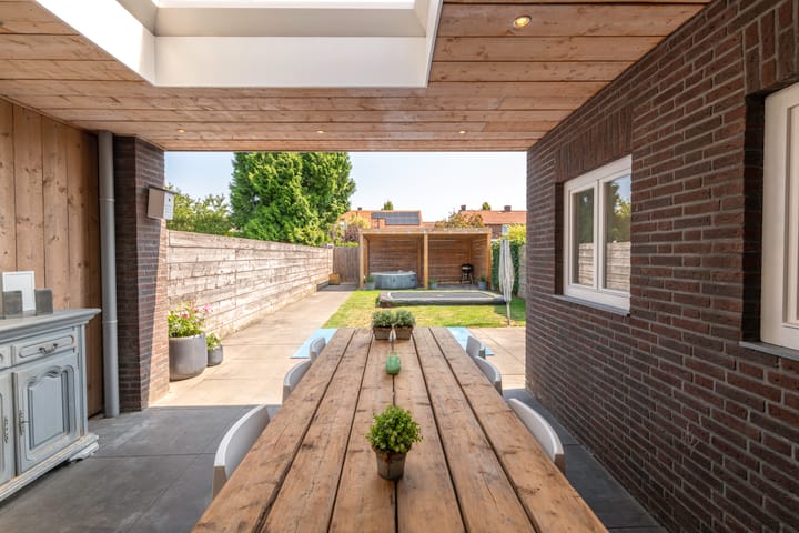 Photo 22 of Tuinstraat 18