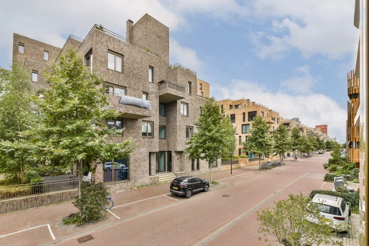 Foto 12 van John Blankensteinstraat 161-B