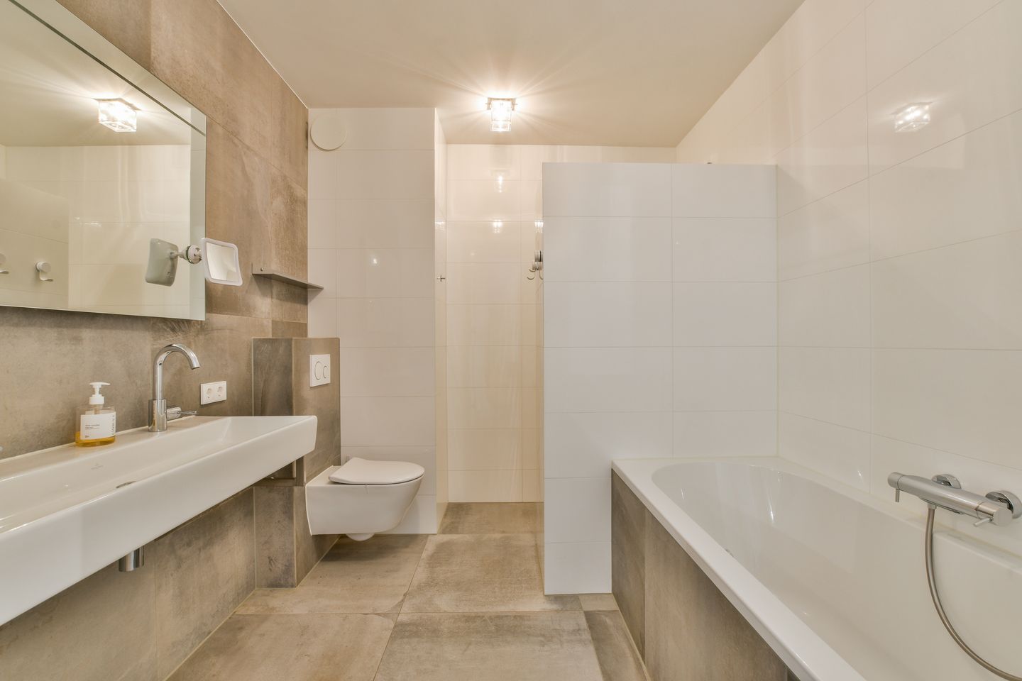 Foto 14 van John Blankensteinstraat 161-B