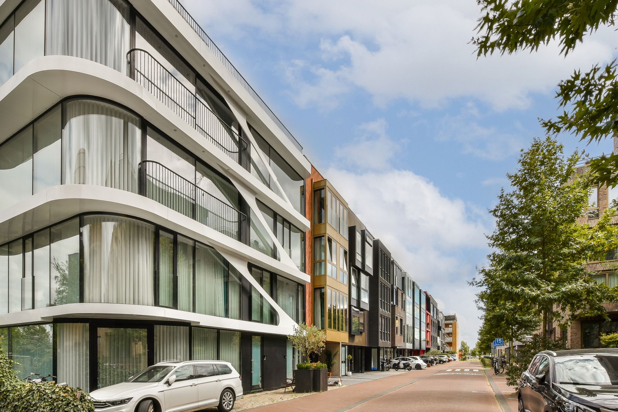 Foto 24 van John Blankensteinstraat 161-B