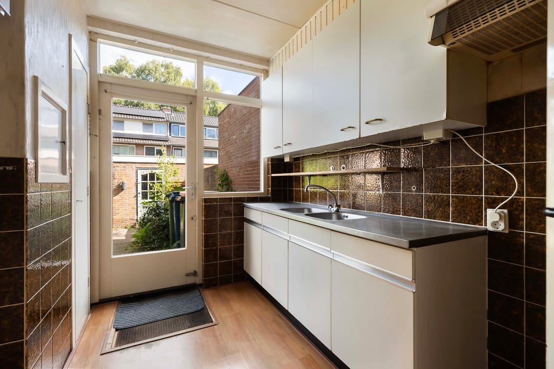 Photo 7 of Mondriaanstraat 12