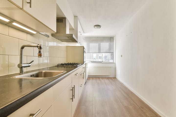 Photo 9 of Jan Witheijnstraat 36