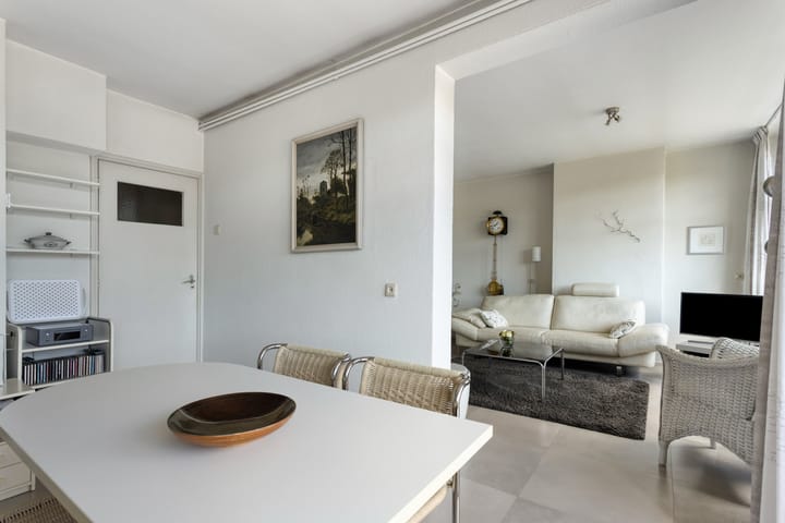 Foto 9 van Albardastraat 144