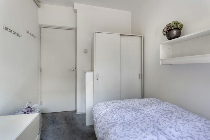 Foto 18 van Albardastraat 144