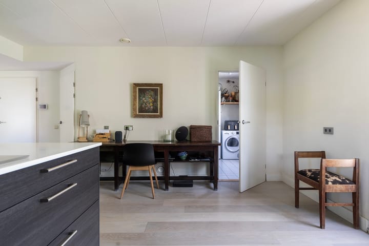 Photo 28 of Zegge 1-A