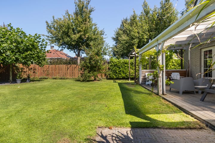 Photo 32 of Zegge 1-A