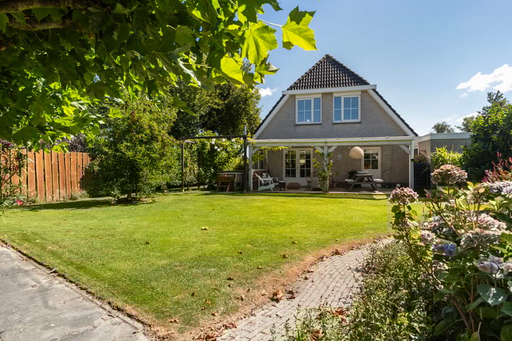 Photo 34 of Zegge 1-A