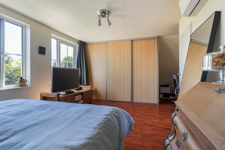 Photo 42 of Zegge 1-A