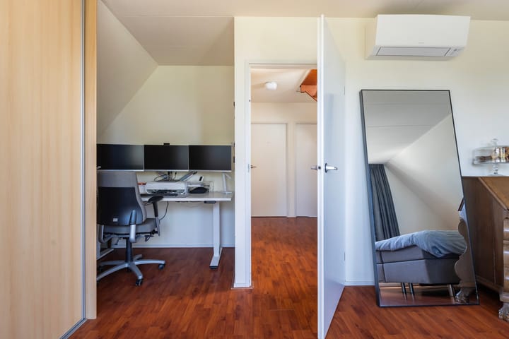 Photo 43 of Zegge 1-A